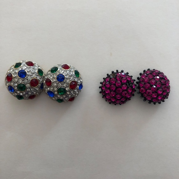 MULTI-COLORED RHINESTONE EARRINGS-VINTAGE & PERFECT CONDITION-CLIP-STYLE - 1" - Picture 3 of 3